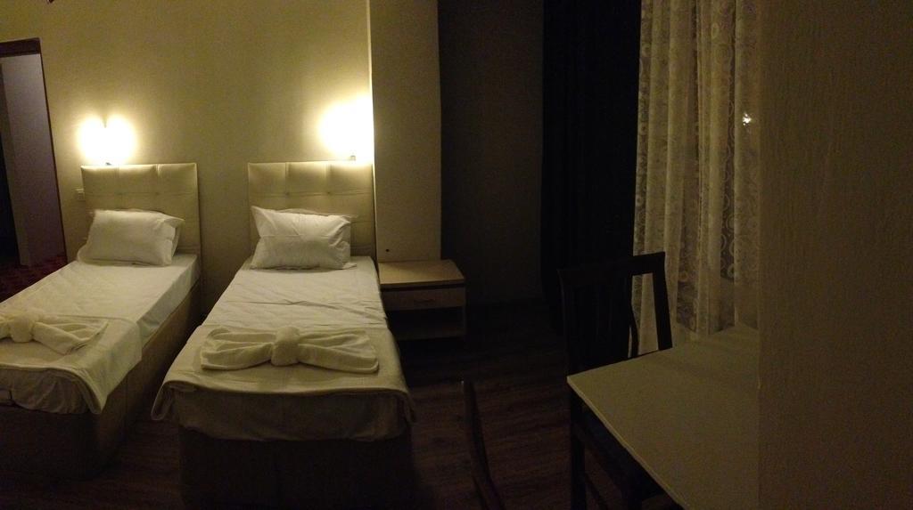 Hilton Garden Inn Istanbul Atatuerk Airport Экстерьер фото