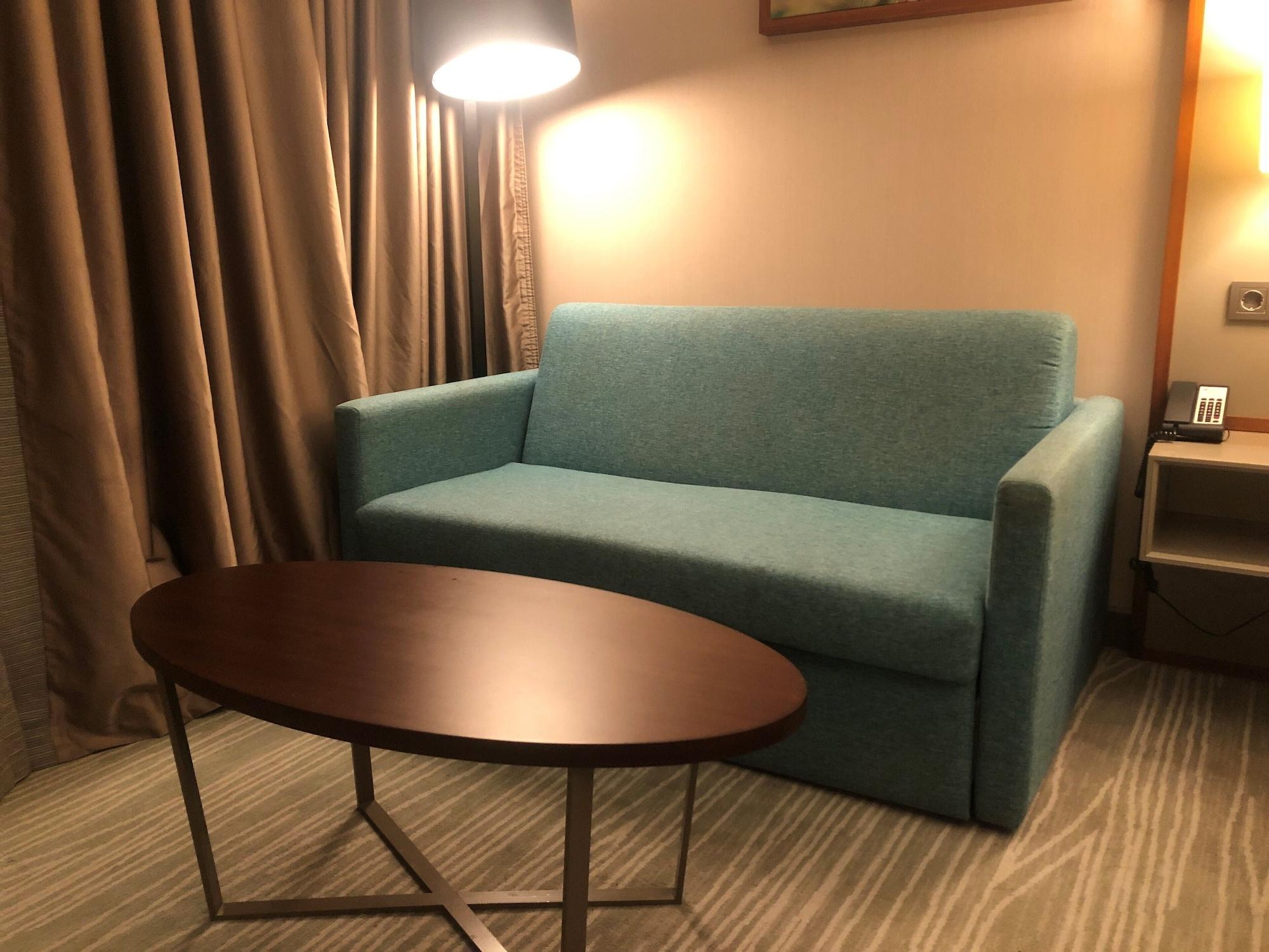Hilton Garden Inn Istanbul Atatuerk Airport Экстерьер фото