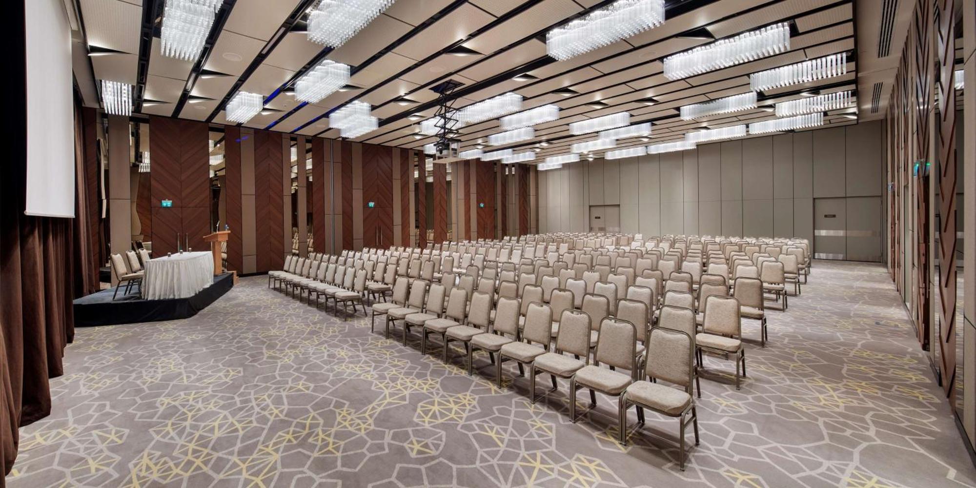 Hilton Garden Inn Istanbul Atatuerk Airport Экстерьер фото
