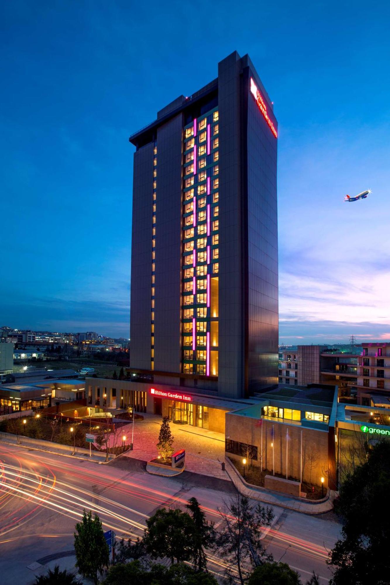 Hilton Garden Inn Istanbul Atatuerk Airport Экстерьер фото
