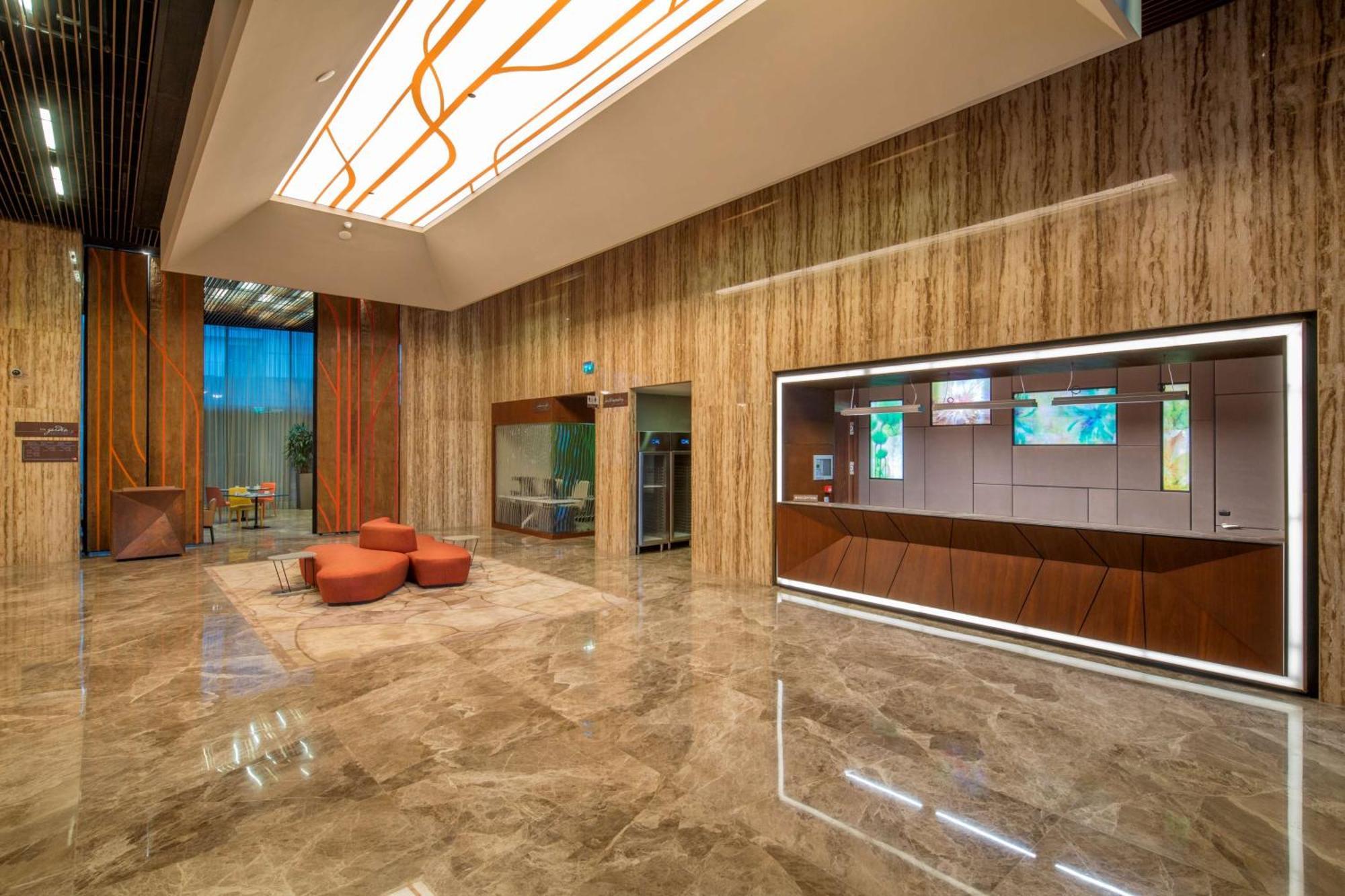 Hilton Garden Inn Istanbul Atatuerk Airport Экстерьер фото